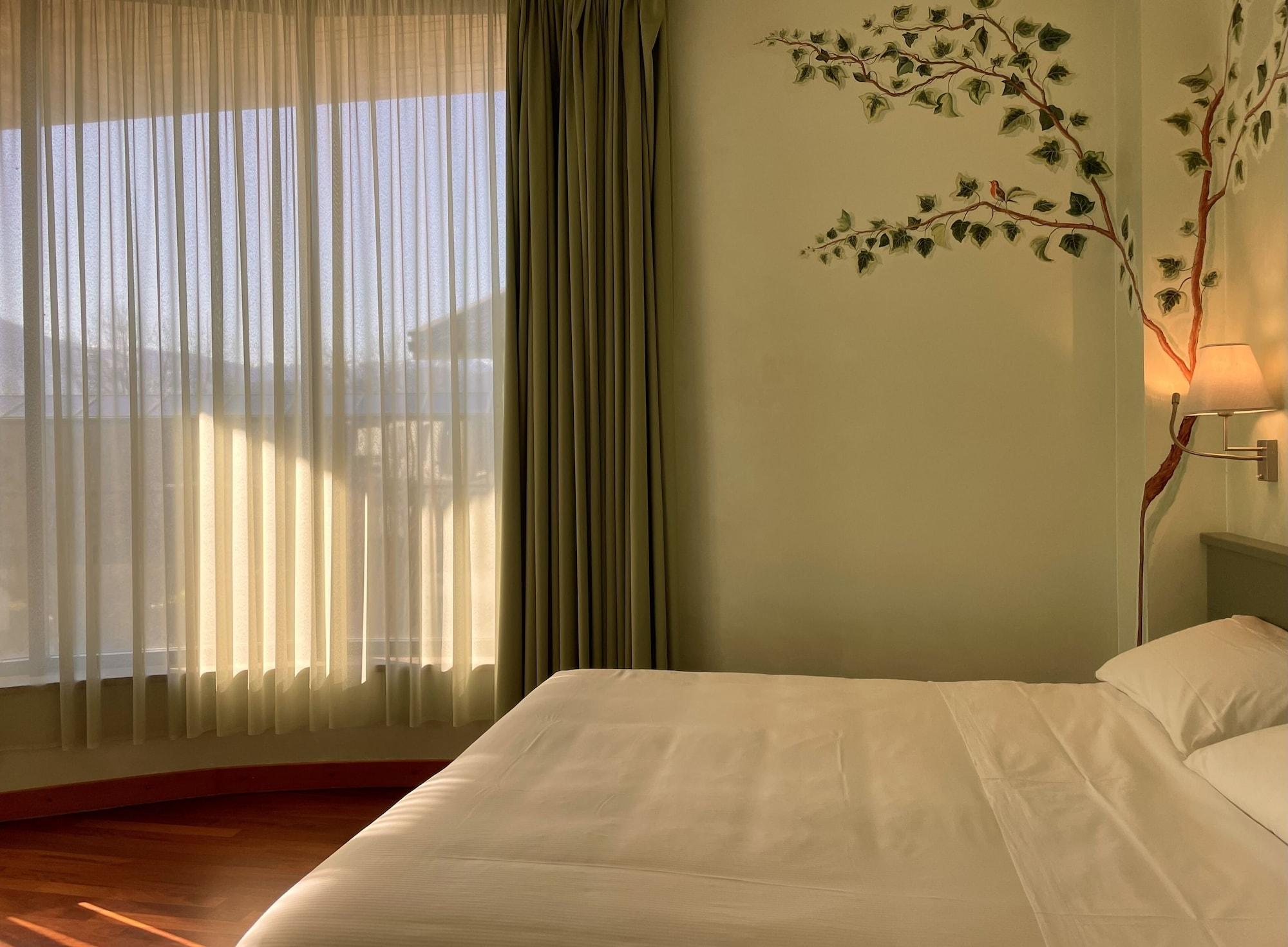 סולמונה Hotel Santacroce Meeting מראה חיצוני תמונה
