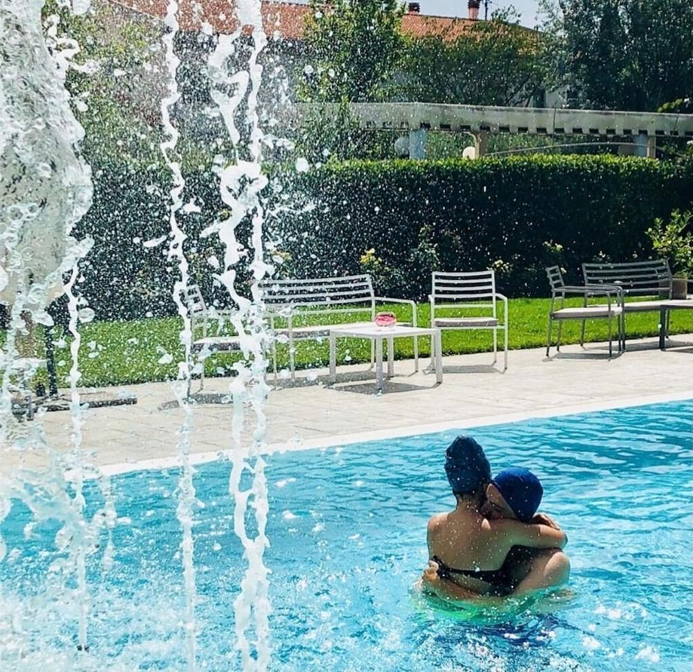 סולמונה Hotel Santacroce Meeting מראה חיצוני תמונה