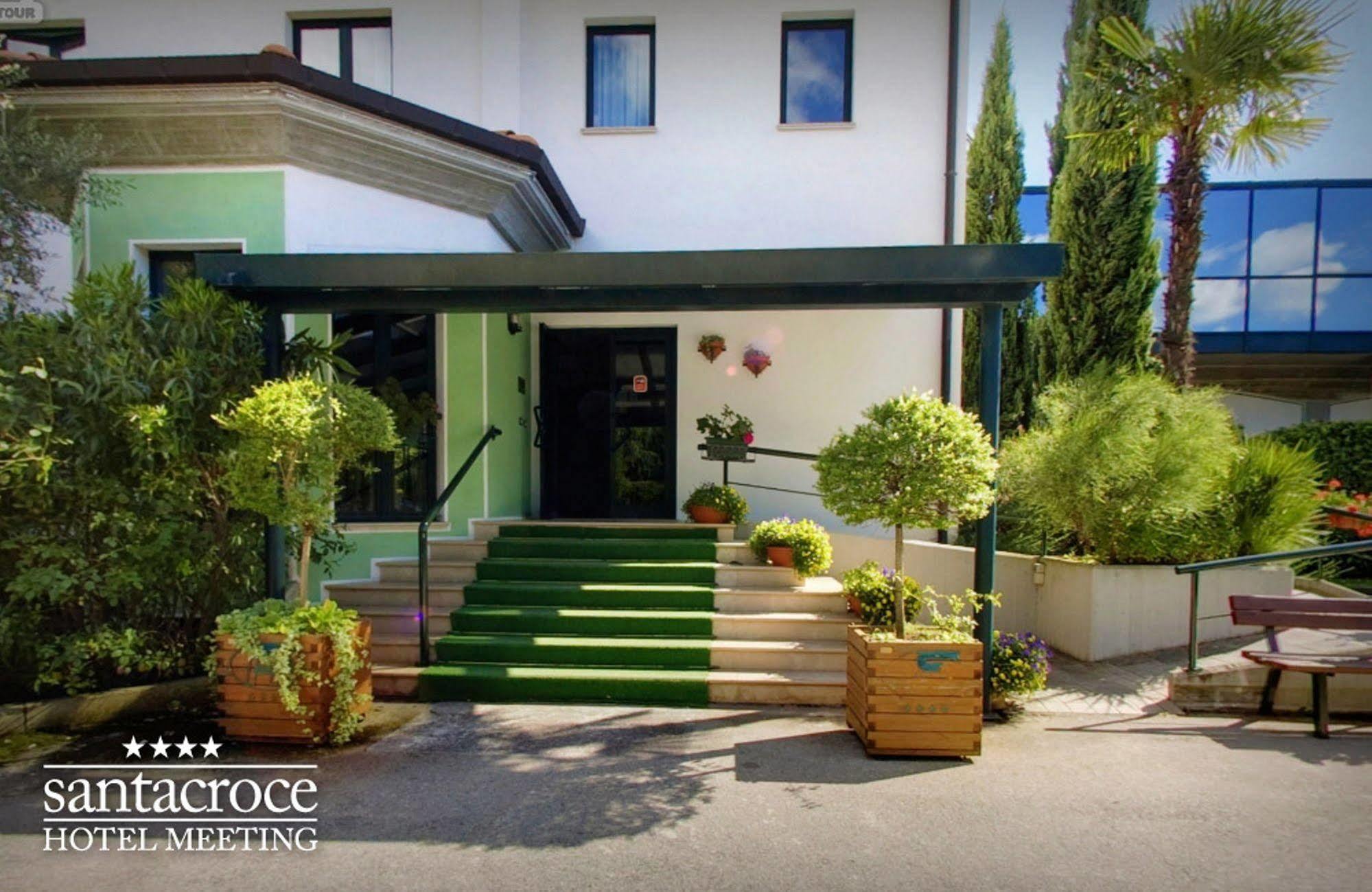 סולמונה Hotel Santacroce Meeting מראה חיצוני תמונה